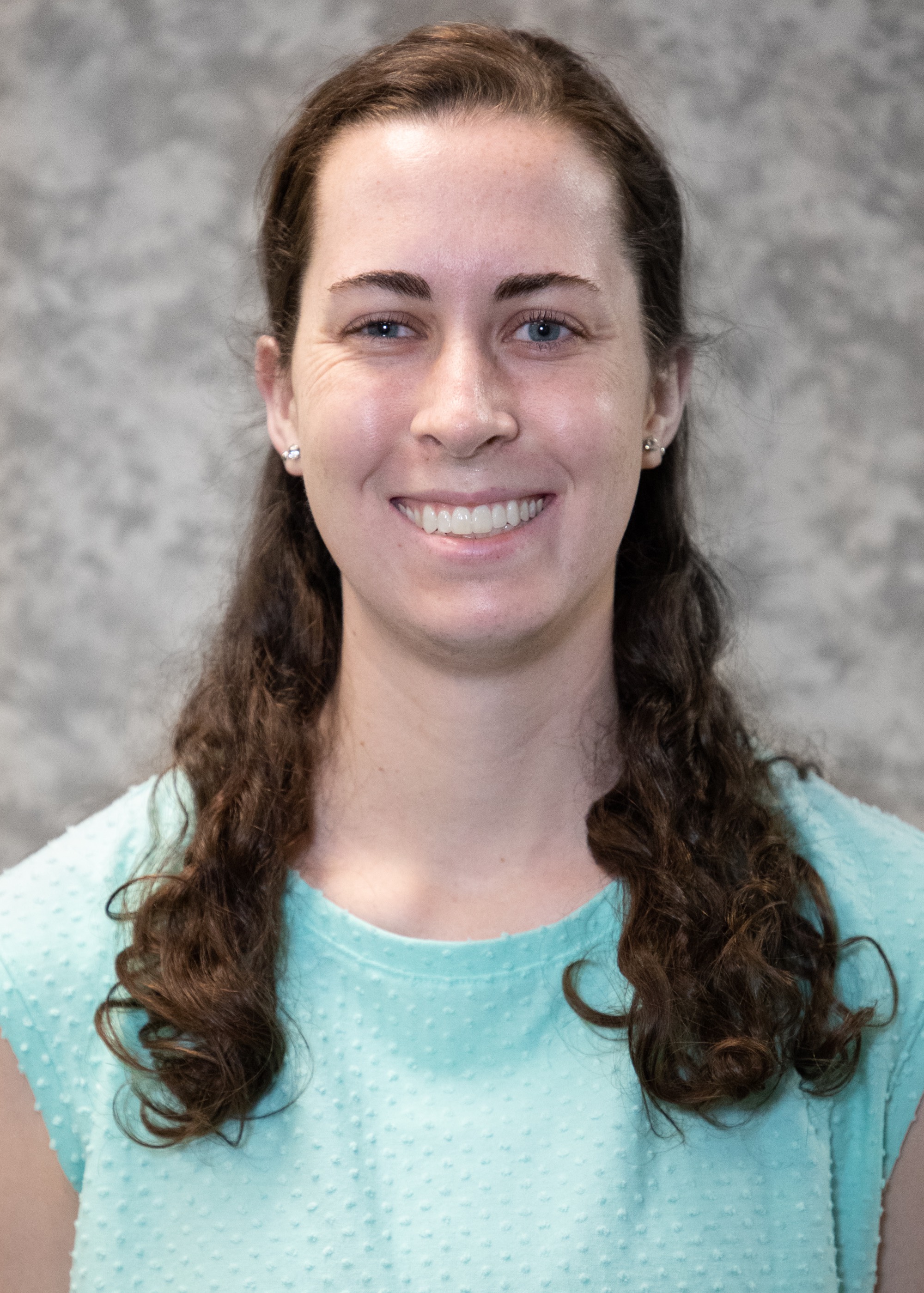 Emily Aaron Headshot